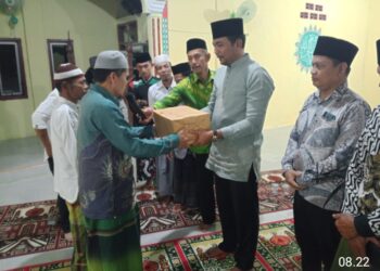 Wakil Bupati Pakpak Bharat Melepas Keberangkatan Tim Safari Ramadhan MUI Kabupaten Pakpak Bharat