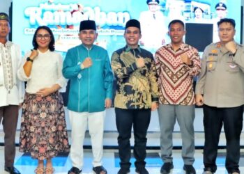 Bupati Simalungun Buka Puasa Bersama Dengan Masyarakat dan Berangkatkan Tim Safari Ramadhan Tahun 1446 H