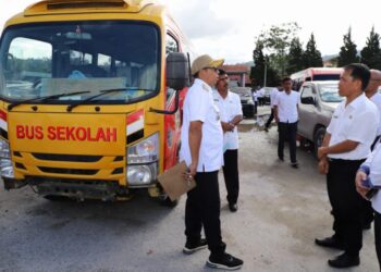 Bupati dan Wakil Bupati Tapanuli Utara Pimpin Apel Gabungan, Fokus pada Kedisiplinan ASN dan Pengecekan Kendaraan Dinas