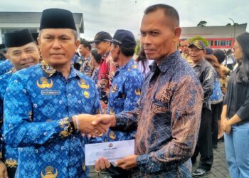 ASN Pemkab Simalungun Gelar Upacara HKN, 28 Anggota KORPRI Purna Tugas Terima Tali Asih