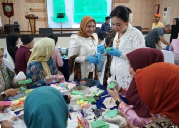 Wali Kota Medan Ajak Perempuan Jangan Takut Bermimpi di Peringatan Hari Kartini ke-146