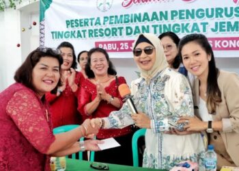 Ketua TP PKK Simalungun Harap Inang GKPS Distrik II Jadi Agen Positif di Lingkungan Masyarakat