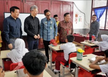 Wali Kota Medan dan Dubes Tiongkok Tinjau Program Makan Bergizi Gratis, Sumbang 1 SPPG untuk Kota Medan