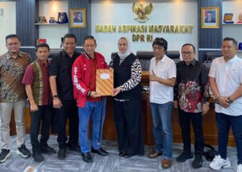 Ketua DPRD Kota Medan Serahkan Aspirasi Masyarakat ke Badan Aspirasi DPR RI
