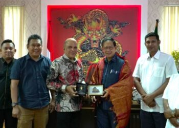 Ketua DPRD Kota Medan Terima Kunjungan Silaturahmi Parisada Hindu Dharma Indonesia Kota Medan