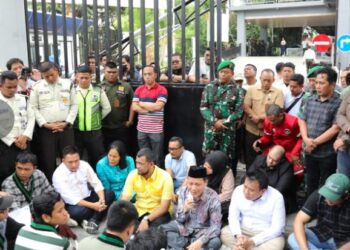 Wakil Ketua DPRD Kota Medan Terima Aspirasi HMI, Janji Perjuangkan Tujuh Tuntutan Mahasiswa