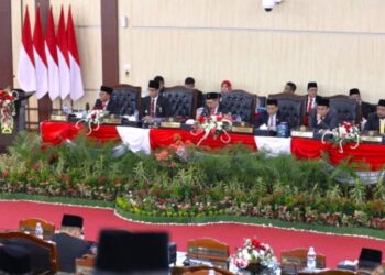 DPRD Kota Medan Ikuti Sidang Tahunan MPR RI dan DPR RI dalam Rangka HUT ke-80 Kemerdekaan RI