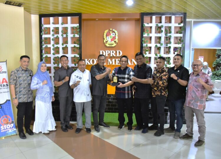 DPRD Kota Medan Terima Kunjungan Kerja Badan Legislasi DPRK Banda Aceh Bahas Penyusunan Perda RPJMD dan Pajak Daerah