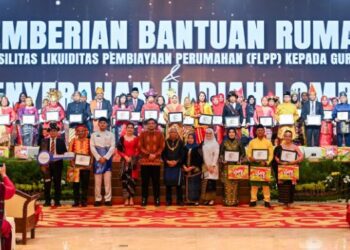 Peringatan Hari Guru Nasional 2025, Gubernur Sumut Bobby Nasution Tegaskan Komitmen Tingkatkan Kesejahteraan dan Kenyamanan Guru