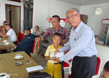 PPTSB Cabang Medan Baru Polonia Serahkan Dana Apresiasi kepada 11 Siswa Berprestasi Tahun 2025
