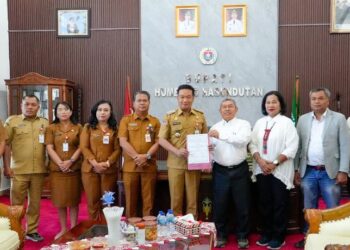 Pemkab Humbang Hasundutan Teken MoU dengan OST untuk Penyelenggaraan Triathlon 2026