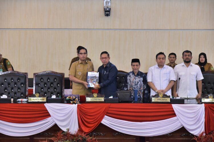 LKPJ 2025 Disampaikan dalam Paripurna DPRD Medan, Kinerja Pembangunan Daerah Dipaparkan