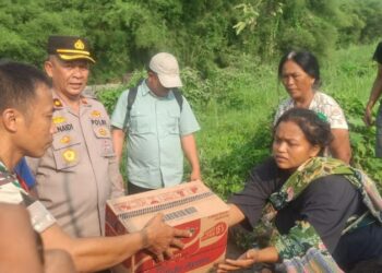 Kapolsek Pancur Batu Salurkan Bantuan Sembako untuk Korban Kebakaran di Namo Bintang