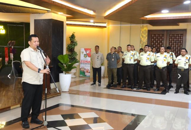 Sekretariat DPRD Medan Gelar Apel dan Pelepasan Sekretaris DPRD Muhammad Ali Sipahutar