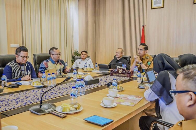 Rico Waas Dorong Pedagang Pasar Tradisional Medan Jadi Pemasok Utama Program Makan Bergizi Gratis