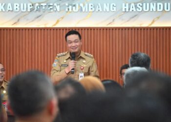 Perdana! Bupati Humbahas Evaluasi Kinerja Pejabat Eselon III: Loyalitas dan Pelayanan Publik Jadi Prioritas Utama