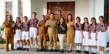 Bupati Humbahas Dr Oloan P Nababan Beri Motivasi Khusus Siswa SMP yang Lolos ke SMA Unggulan