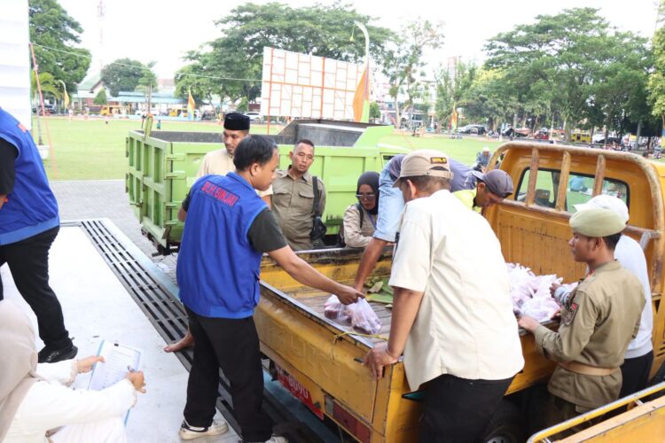 Mengetuk Pintu Berkah Iduladha: Pemko Binjai Salurkan 2.500 Paket Daging Qurban, Sasar Warga Kurang Mampu hingga Petugas Kebersihan