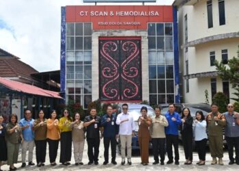 Gelar Sidak ke RSUD Doloksanggul, Bupati Humbahas Instruksikan Tenaga Medis Layani Pasien Sambil Melempar Senyum