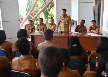 Pastikan Pelayanan Publik Langsung Tancap Gas Pasca-Libur, Bupati Humbahas Sidak Dinas Parpora dan Kopenaker