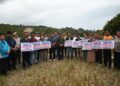 Genjot Ketahanan Pangan, Bupati Humbahas Oloan P Nababan Serahkan Bantuan Pompa Air ke Kelompok Tani Onan Ganjang