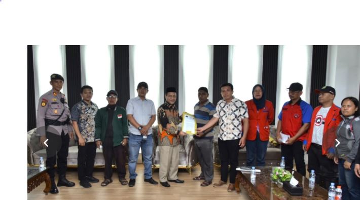 Wakil Ketua DPRD Medan Terima Aspirasi Serikat Buruh dan Mahasiswa