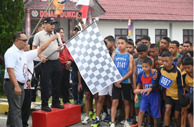Lomba Maraton 5K Semarakkan HUT ke-23 Humbang Hasundutan, 1.010 Pelajar Tunjukkan Semangat Sportivitas