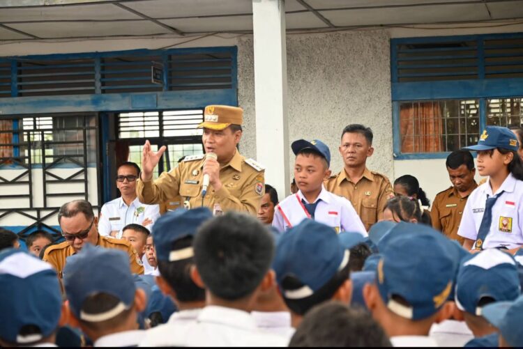 Bupati Humbahas Ajak Siswa Bangun Karakter dan Raih Masa Depan pada Hari Pertama Sekolah