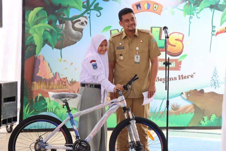 Hari Pertama Sekolah, Bobby Nasution Buka MPLS 2026/2027 se-Sumut di Kota Binjai
