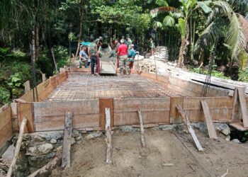 Satgas Karya Bakti TNI Kebut Pembangunan Jembatan Beton di Nias Selatan