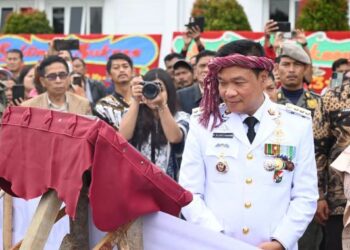 Bupati Humbahas Abadikan Nama Pejuang Pembentukan Daerah Lewat Prasasti Bersejarah