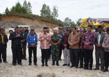 Bupati Humbahas Letakkan Batu Pertama SMA Negeri 2 Pollung, Investasi Pendidikan untuk Generasi Emas 2045