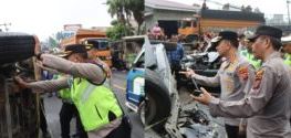 Truk Diduga Rem Blong Tabrak Delapan Kendaraan di Sibolangit, Empat Orang Tewas
