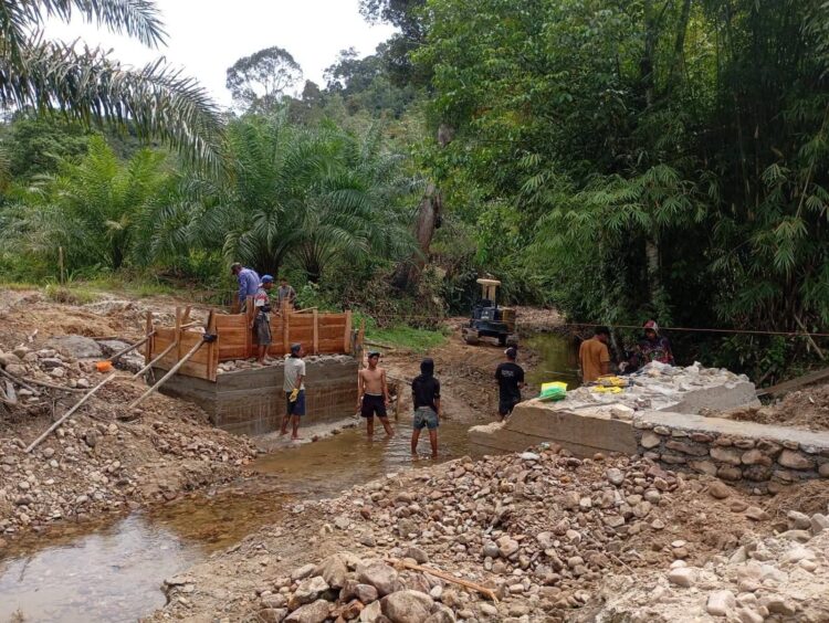 Sinergi Pemkab Humbahas dan TNI AD Wujudkan Pembangunan 7 Jembatan di Tarabintang, Percepat Akses Ekonomi Warga