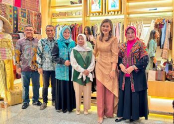 Ketua Dekranasda Kota Binjai Hadiri Indonesia Fashion Week 2026, Perkuat UMKM dan Ekonomi Kreatif