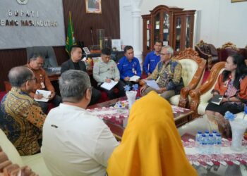 Bupati Humbahas Sambut Tim Peneliti UNPAB, Dukung Riset Model Ketahanan Ekowisata Kawasan Danau Toba