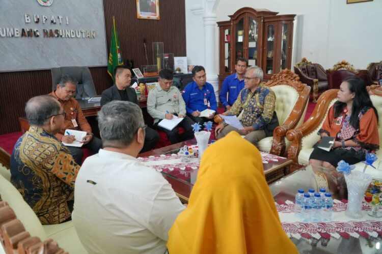Bupati Humbahas Sambut Tim Peneliti UNPAB, Dukung Riset Model Ketahanan Ekowisata Kawasan Danau Toba
