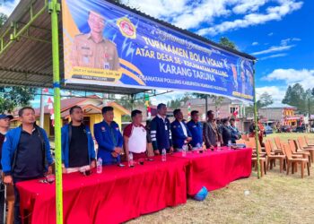 Meriahkan HUT RI ke-81, Camat Pollung Saul Hutabarat Resmi Buka Turnamen Volly Antar-Desa Piala Karang Taruna