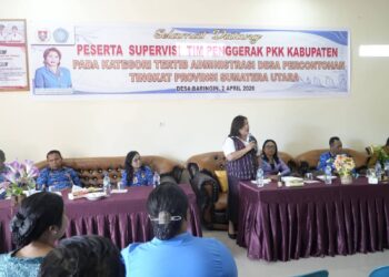 Ketua TP PKK Humbahas Supervisi Desa Baringin untuk Lomba Administrasi Sumut