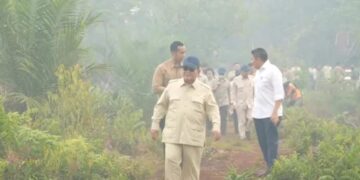 Prabowo Pantau Penanganan Karhutla di Kalimantan
