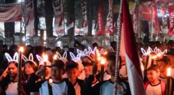 Pawai Obor dan Renungan Suci Sambut HUT ke-81 RI di Kabupaten Karo