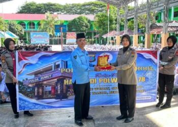 Polwan Polda Sumut Edukasi Pelajar Bahaya Judi Online dan Jejak Digital