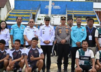 Bupati Humbahas Oloan Nababan Resmi Buka Turnamen Bola Voli Antarklub
