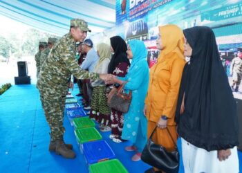 HUT ke-81 TNI: Kodam I/BB Gelar Bazar Sembako Murah dan Layanan Kesehatan Gratis di Medan