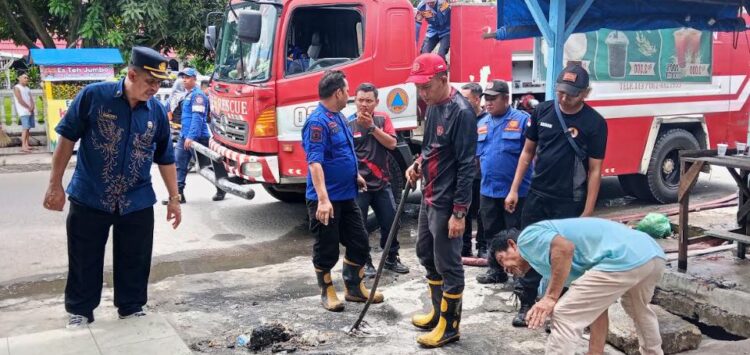 Tim ASRI Binjai Kota Bersihkan Gorong-Gorong di Jalan Samanhudi