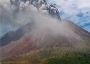 Status Gunung Sinabung Naik ke Level III, Pemkab Karo Imbau Warga Waspada