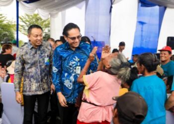 Wali Kota Medan Rico Waas Hadirkan Jaminan Perlindungan Sosial untuk 150 Penyelamat Lingkungan TPA Terjun