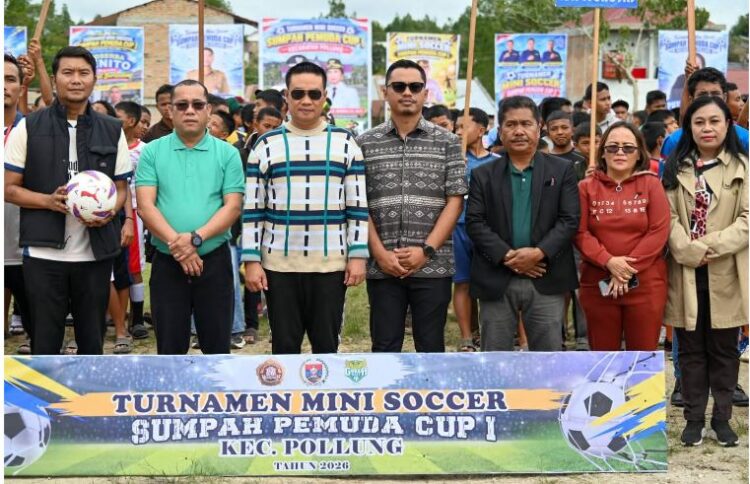 Bupati Oloan Paniaran Nababan Buka Turnamen Mini Soccer Sumpah Pemuda Cup 1 di Pollung