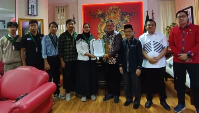 Pimpinan DPRD Kota Medan Sambut Audiensi HMI dan Bahas Sebelas Poin Tuntutan Rakyat