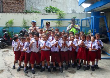 Kapolres Belawan Sambangi Methodist 10, Ajak Siswa Jauhi Tawuran dan Narkoba